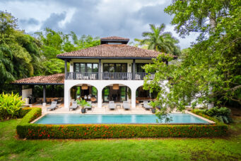 Sophisticated 4-Bedroom Luxury Villa in Hacienda Pinilla