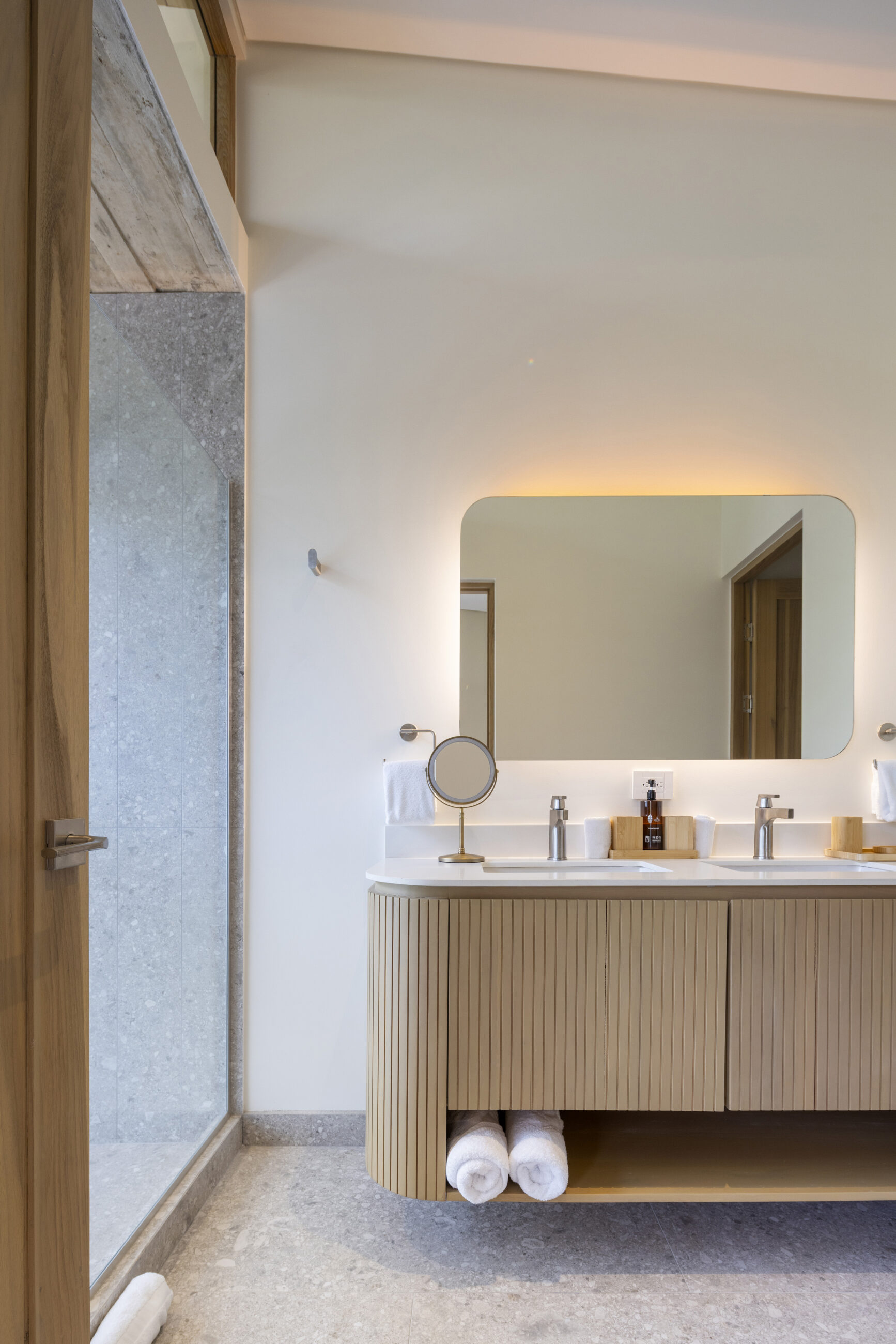 Casa Prana - High-End Beach Mansion in Playa Grande, Thoughtfully Crafted for You